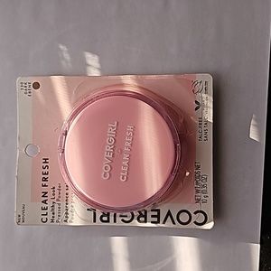 Cover Girl Clean fresh pressed powder